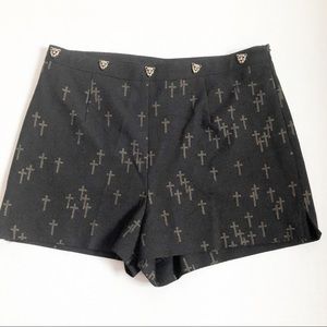 BCNU Black Cross Shorts w/ Leopards Junior Size 3